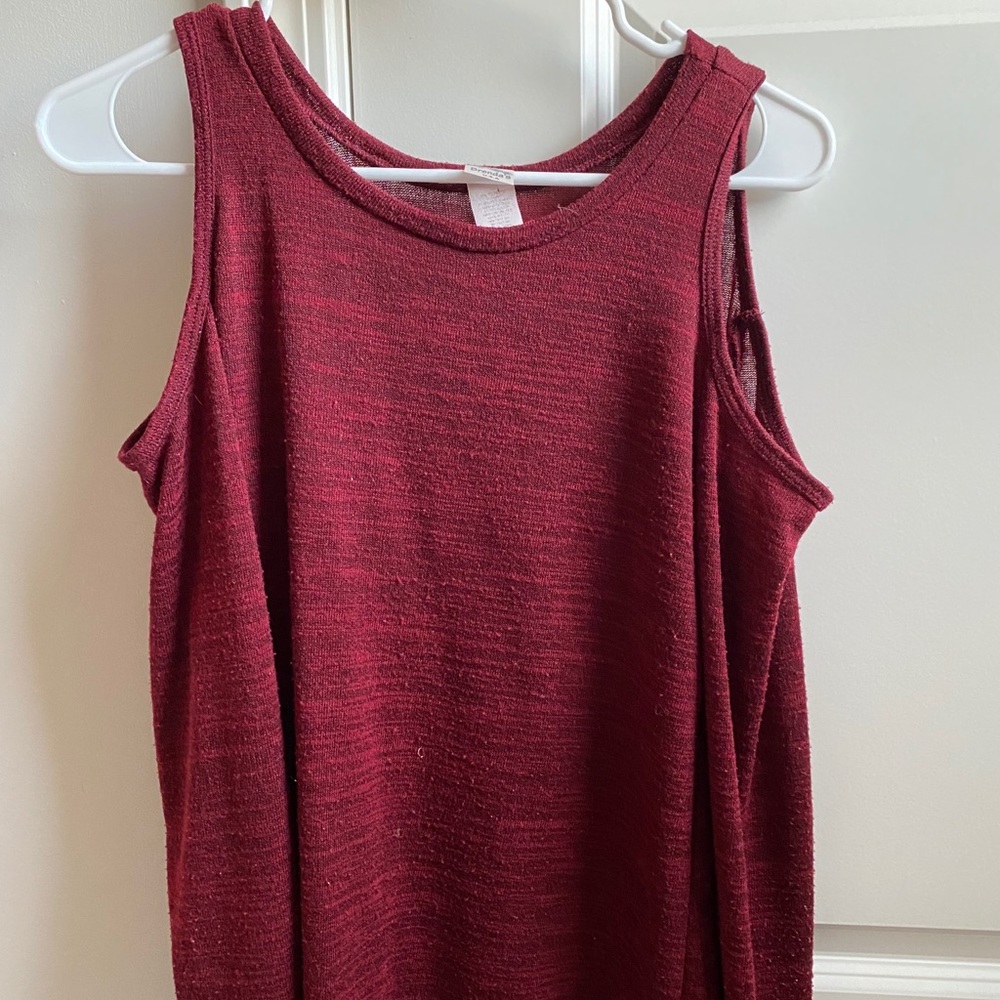 maroon shoulder-less long sleeve sweater